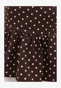 Non sélectionné, dots small brown