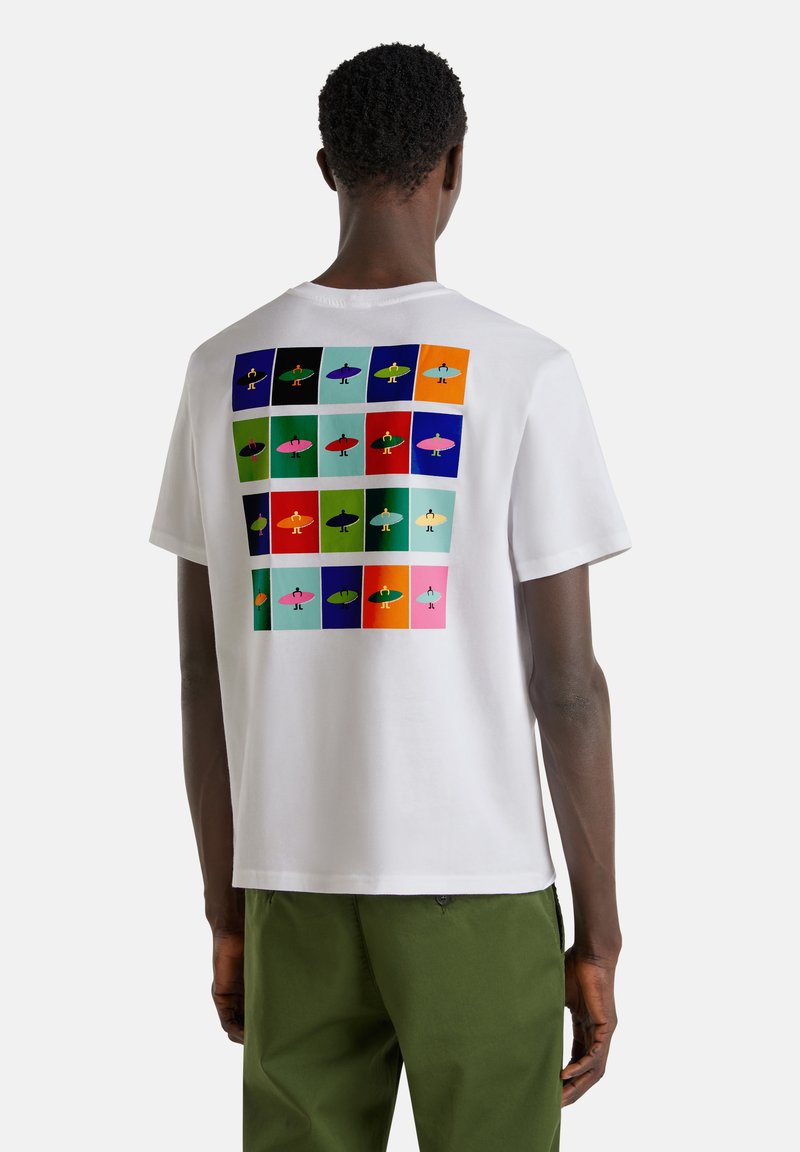 United Colors Of Benetton T-Shirt Uomo In Cotone, Manica Corta, Relaxed Fit, Tinta Unita Con Etichetta Tinta Capo