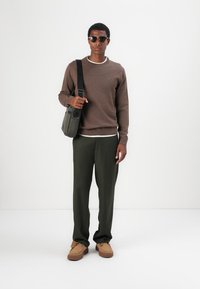 TOM TAILOR BASIC CREWNECK - Pullover - dark taupe melange