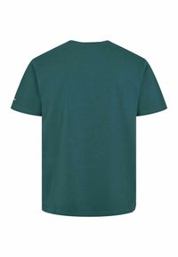 Korte mouw T-shirt van diep teal stof. Ronde hals, losse pasvorm, gladde textuur, met minimale nadenaccenten op de mouwen.