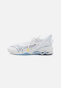 Unselected, white/bellwether blue/bel air blue