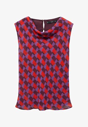 Paarse mouwloze blouse met een gedrapeerde halslijn en een geometrisch rood en paars diamantpatroon. Zachte, lichte stof met een knoopsluiting aan de achterkant.