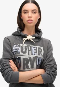 Superdry & Co EMBELLISHED PUNK GRAPHIC - Hoodie - blackboard