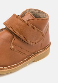 Petit Nord Copenhagen UNISEX - Zīdaiņu apavi - cognac