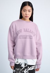 New Balance GRAPHIC CREW - Melegítőfelső - ice wine