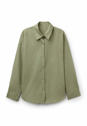 Chemise boutonnée à manches longues de couleur vert olive avec col, coupe ample et ourlet arrondi, étalée à plat sur un fond blanc.