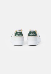New Balance CT300 UNISEX - Sapatilhas - white/green