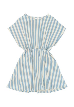 Niebiesko-biała sukienka w pionowe paski, z krótkimi rękawami, taliowana i z okrągłym dekoltem.