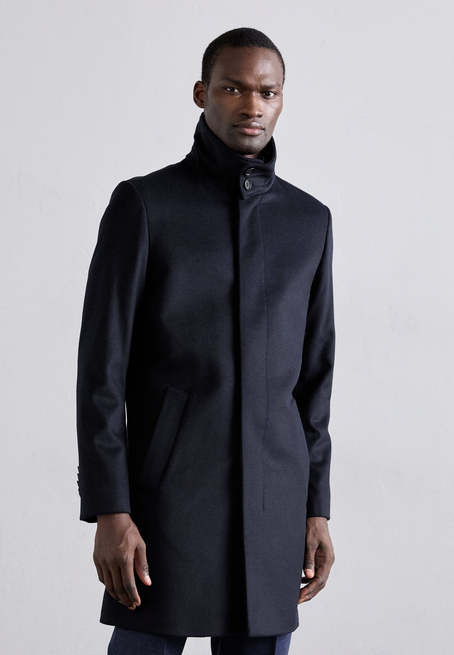 Trench-coat Homme Tiger Of Sweden Taille 44 Noir - Coton/élasthanne, Occasion Très Bon état (poche Défectueuse)