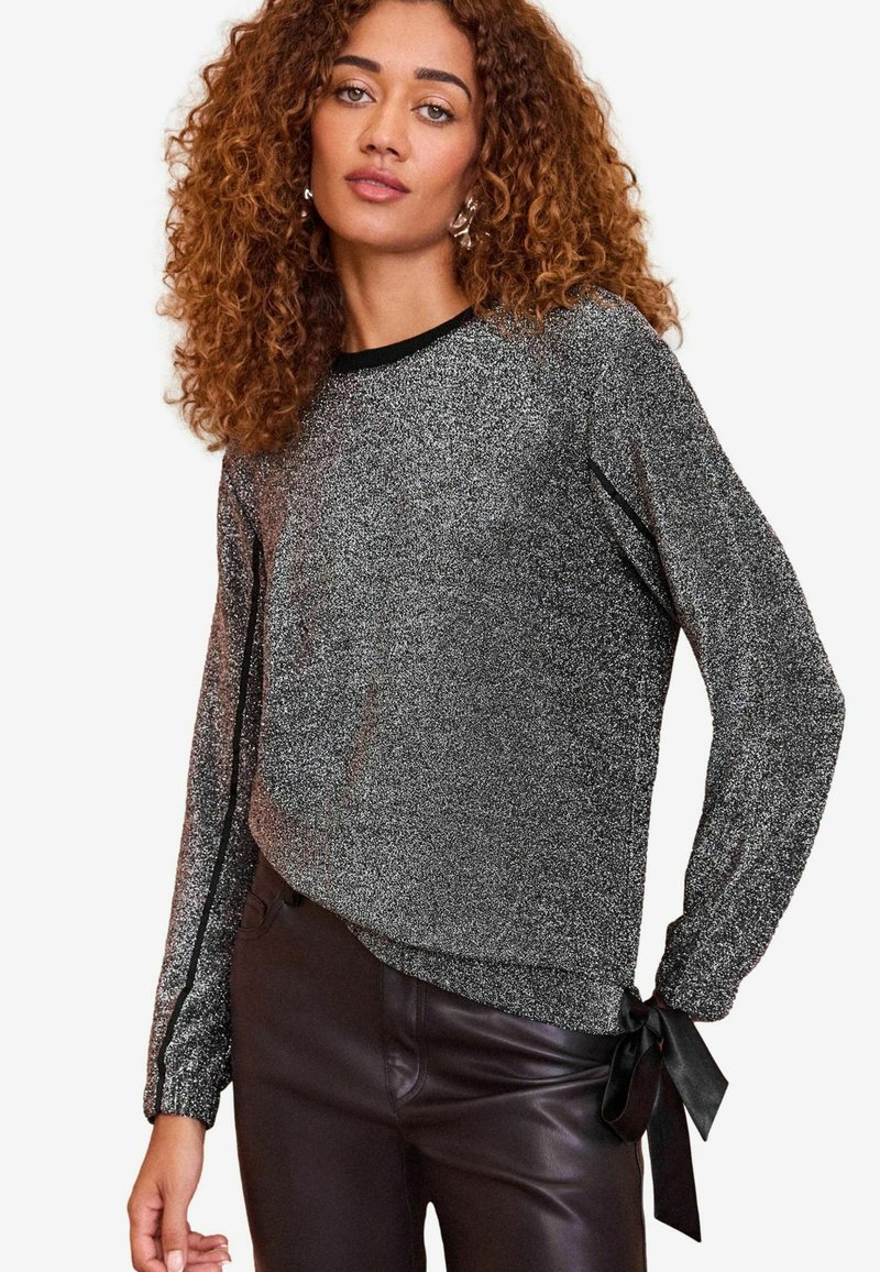 Love & Roses Pusa - silver metallic tie side