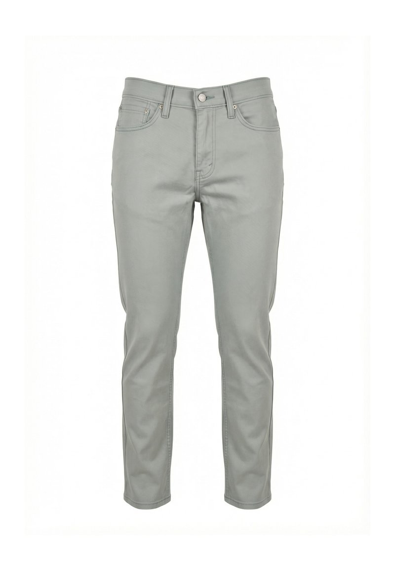 Pantalones ajustados de color gris claro con trabillas para cinturón, botón delantero, cierre de cremallera y bolsillos, mostrados sobre fondo blanco.