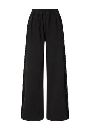 Pantalones anchos negros con cintura elástica y paneles de encaje que recorren los lados exteriores de cada pierna.