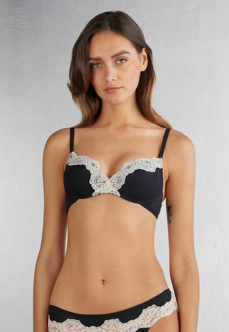 Intimissimi GIOIA EFFORTLESS BEAUTY - Soutien-gorge à armatures - black