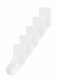 Chaussettes en coton de couleur blanche, avec une texture lisse et des poignets côtelés, disposées en rangée avec cinq paires exposées.