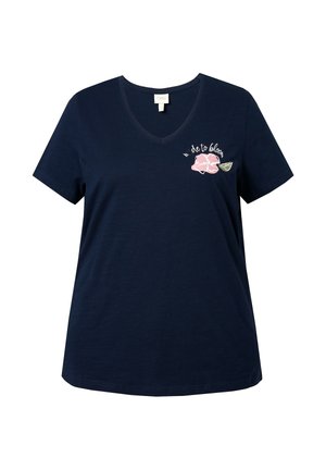 Námořnické tričko s V-výstřihem vyrobené z měkké tkaniny s krátkými rukávy. Na levé straně má růžovou květinovou výšivku a text "vyrobeno k rozkvětu".