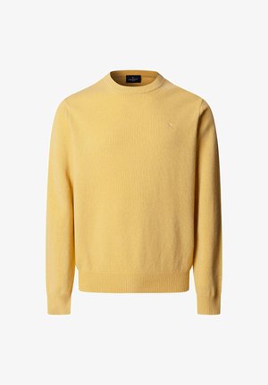 Pull en tricot jaune avec un col rond, des poignets et un ourlet côtelés. Présente un petit emblème sur la poitrine, fabriqué à partir d'un matériau doux et texturé.