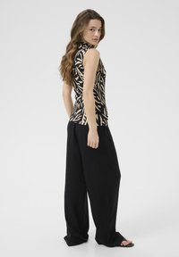 Kaffe KAKATRINE PRINTED - Débardeur - black deep w. sandshell lines