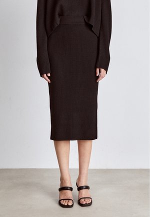 Gonna a tubino - black