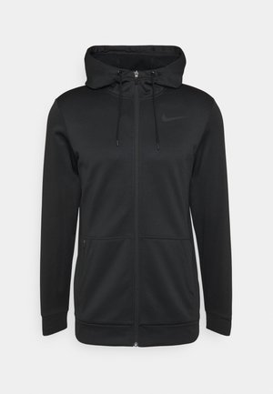 Czarna bluza z kapturem na zamek, z regulowanym sznurkiem, kieszeniami bocznymi oraz subtelnym logo Nike na piersi na jednolitym tle.