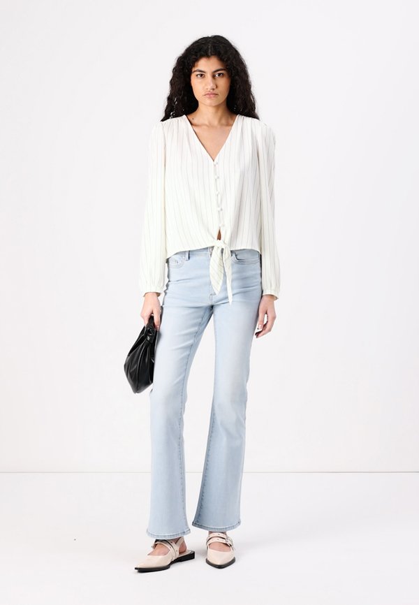 ONLMETTE - Blouse - cloud dancer2