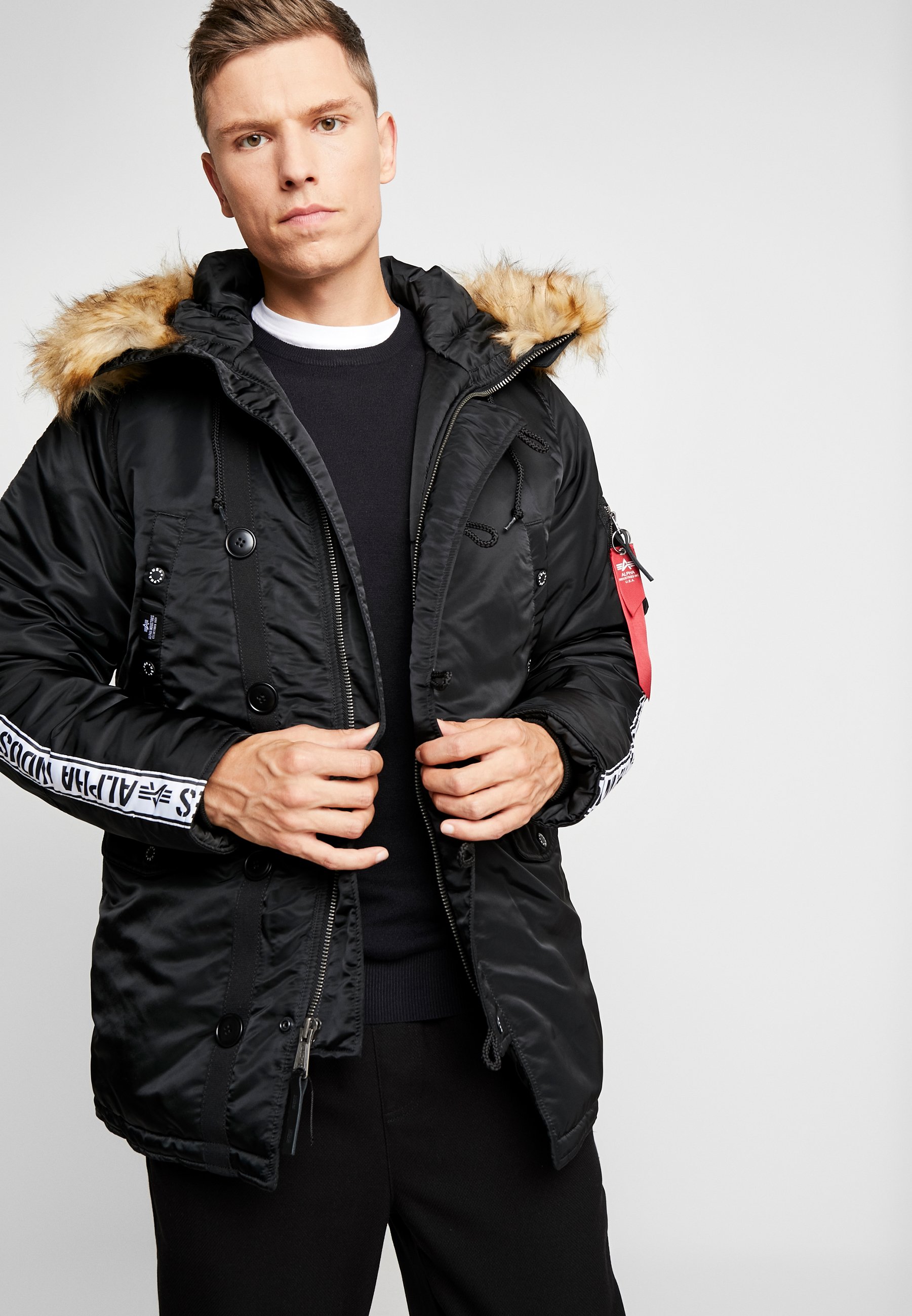 Alpha Industries TAPE Parka schwarz Zalando.no Alpha Industries Vinterjakke schwarz Zalando.no