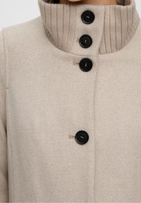 s.Oliver Klasický kabát - mottled beige
