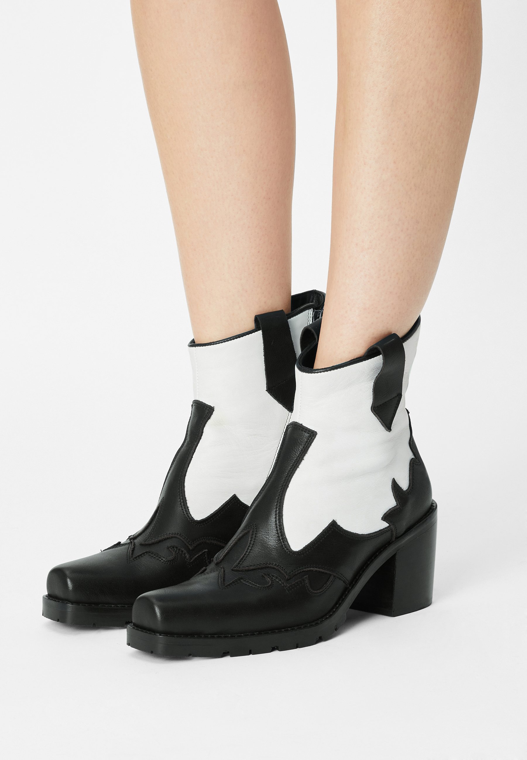 Lazamani Botines camperos - white/black/negro - Zalando.es