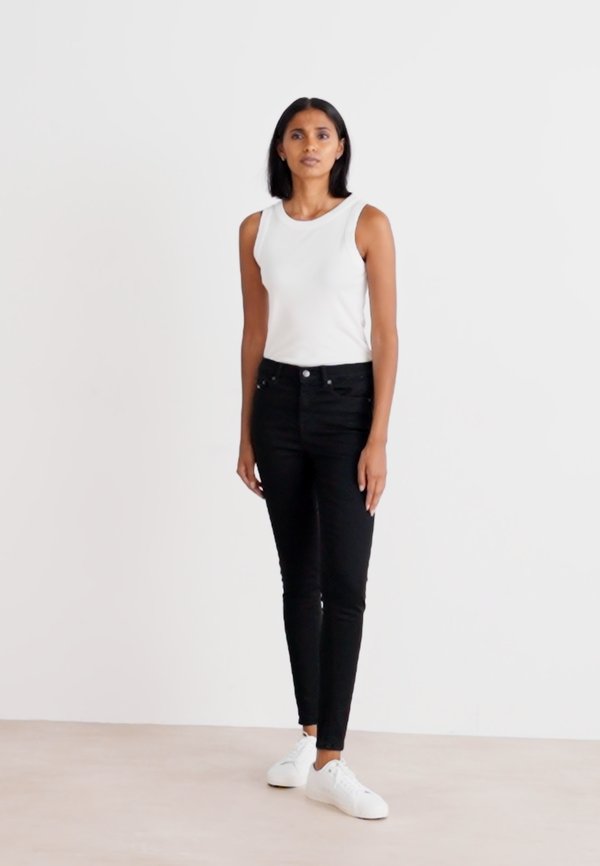 NORA - Jeans Skinny Fit3