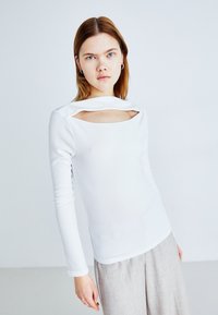 Gina Tricot - CUT OUT - Pikkade varrukatega topp - offwhite Väikepilt 1