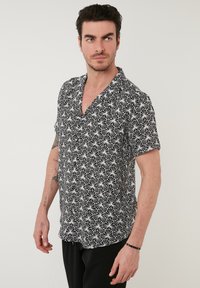 Buratti REGULAR FIT - Ing - white black