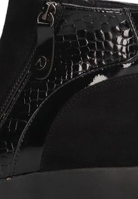 ETIKA ARMONY MASER - Botines bajos - black
