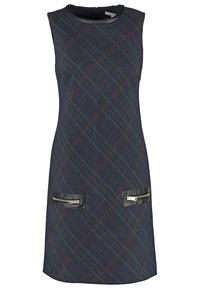 Robe sans manches bleu marine avec un motif à carreaux rouge et gris subtil, encolure ronde en cuir noir et deux poches avant zippées bordées de cuir.