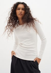 InWear - LOLAHIW BASE  - Pitkähihainen paita - whisper white Pienoiskuva 1