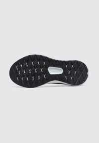 Suela de zapato de goma negra con un patrón de diamantes texturizado. Media suela blanca con un logotipo de marca visible. Bordes redondeados y suaves.