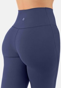YantraConnection KISIMA - Pantaloni - blue