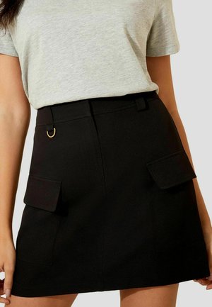 TAILORED- REGULAR FIT - Krilo A-kroja - black