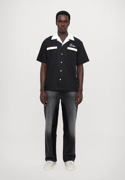 Evisu Džíny Relaxed Fit - black