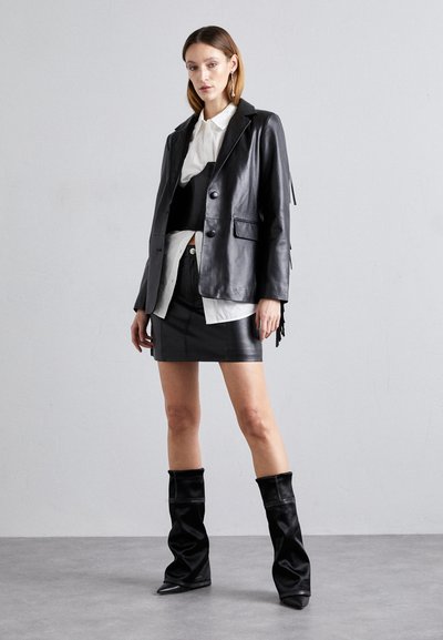 STUDIO ID ROXY FRINGED - Nahkjakk - black