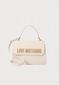 Krém színű táska strukturált kialakítással, arany színű díszítéssel, az elején "LOVE MOSCHINO" dombornyomott felirattal. Levehető pánttal.