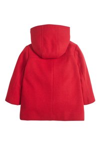 Abrigo de lana rojo con capucha, que presenta un corte recto, mangas largas y una textura suave, diseñado para brindar calidez y comodidad.