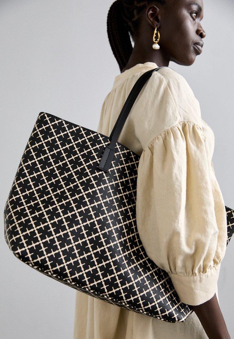 By Malene Birger - ABIGAIL - Bolso shopping - black, Ampliar