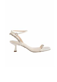 Next FOREVER COMFORT WEDDING EMBELLISHED LOW HEEL BRIDAL  - REGULAR FIT - Sandaalit nilkkaremmillä - ivory