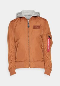 Unselected, hazel brown