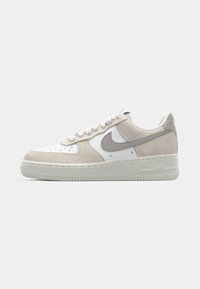 Unselected, summit white/college grey/phantom