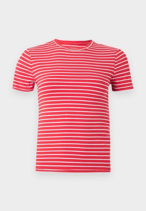 Tricou roșu cu mâneci scurte, dungi albe orizontale înguste și guler rotund, afișat pe un fundal gri deschis simplu.