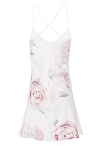 Biała satynowa sukienka w stylu slip z kwiatowymi wzorami w delikatnych odcieniach różu i zieleni, z dekoltem w kształcie litery V i cienkimi, skrzyżowanymi ramiączkami z tyłu.