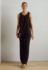 Esprit Topper - black