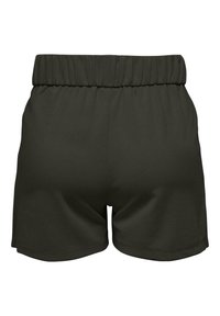 Pantaloni corti verde scuro con cintura elastica, realizzati in un tessuto morbido. Presentano un design semplice e una vestibilità rilassata.