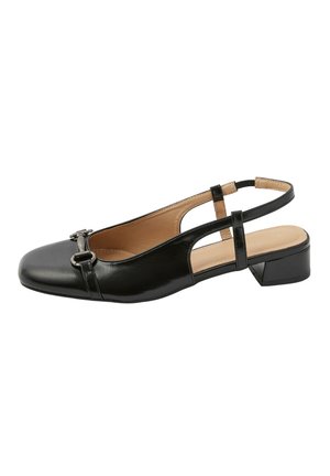 Schwarzer Slingback-Schuh aus Leder mit niedrigem Blockabsatz und silberner Metallschnalle im Bereich der abgerundeten Spitze.