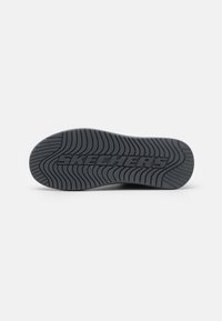 Skechers PROVEN - Botines con cordones - black